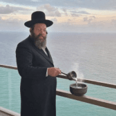 Rabbi Aryeh logo
